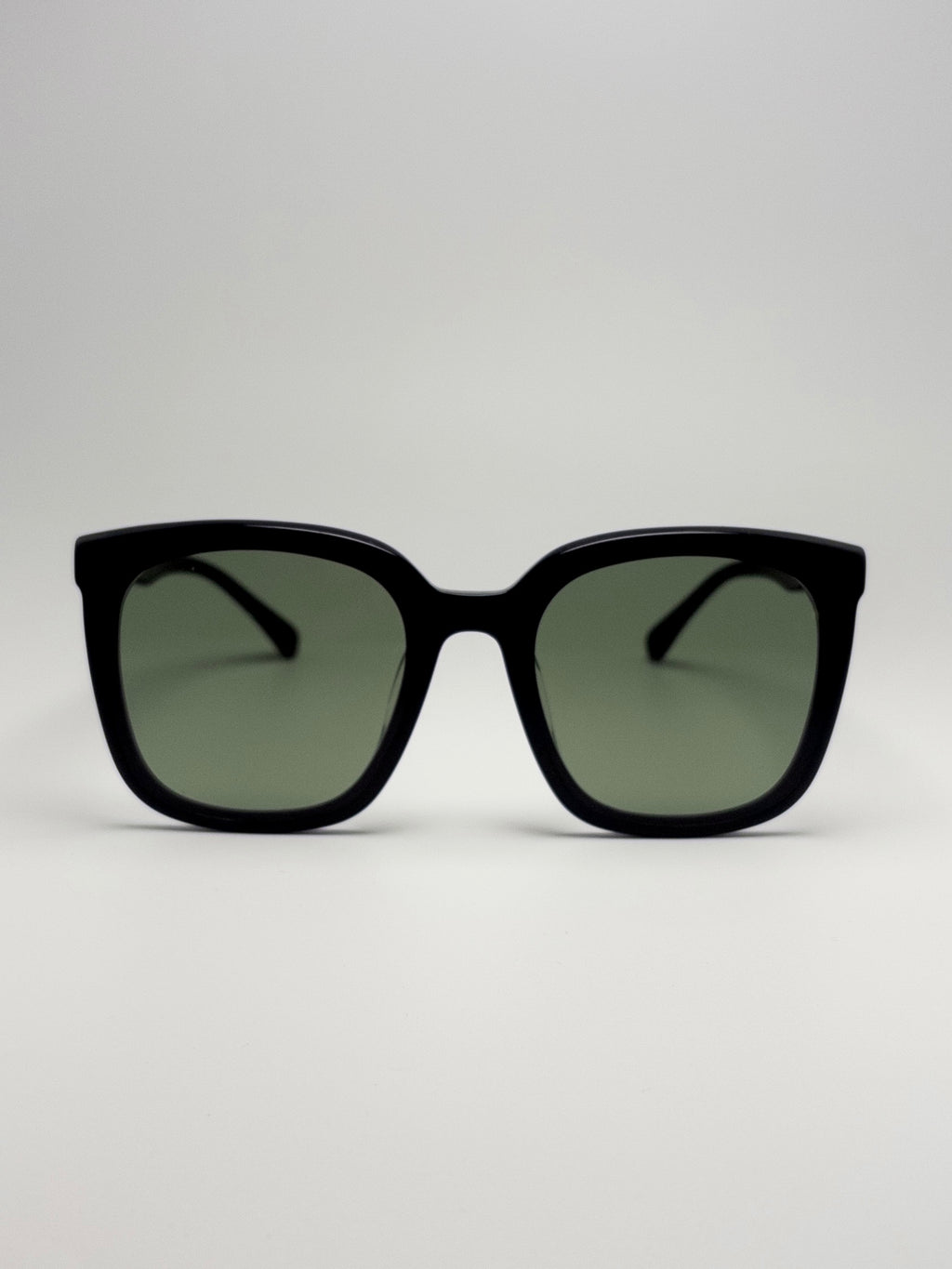 SYD | Black Olive